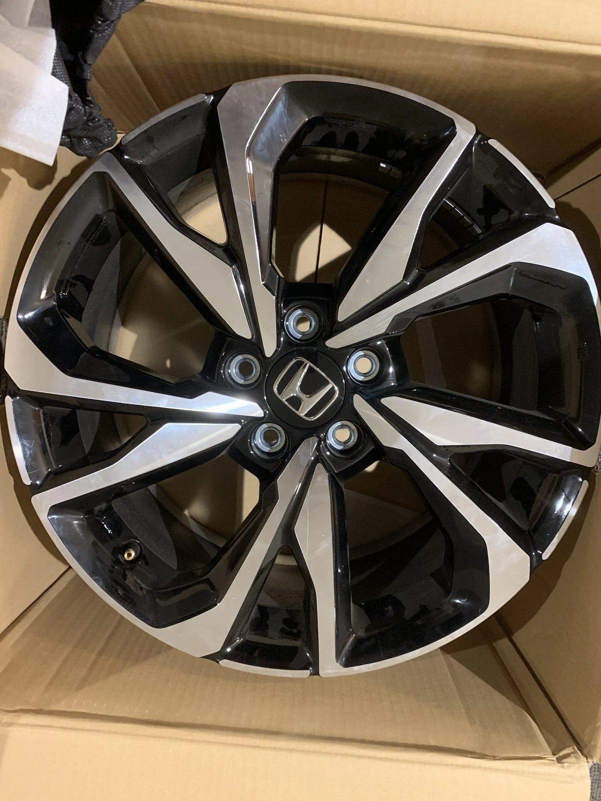 FS 2018 Civic Si OEM Wheels and Tires (SoCal) | 2016+ Honda Civic Forum ...