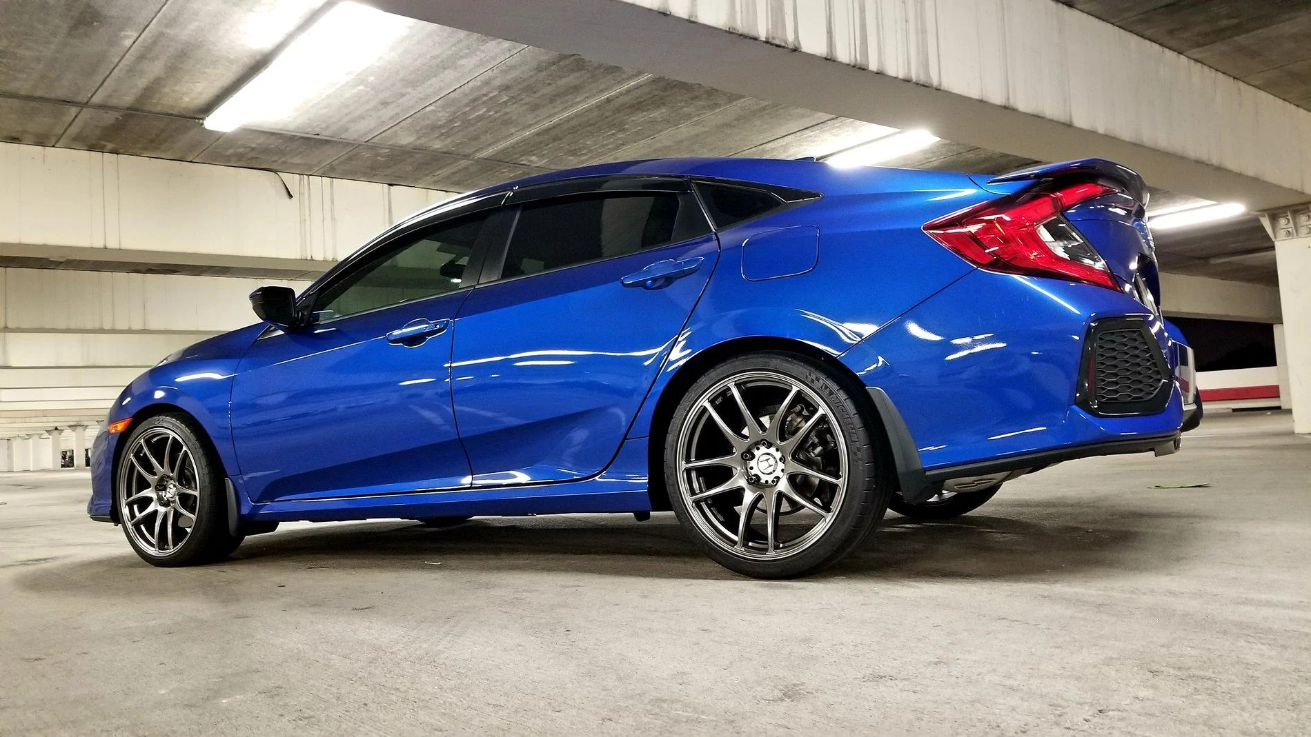 Hatchback with Type R rims | 2016+ Honda Civic Forum (10th Gen) - Type ...