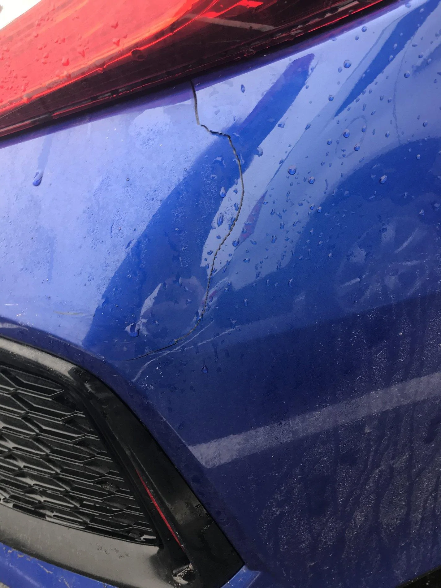 I got into an accident and my rear bumper is cracked | 2016+ Honda