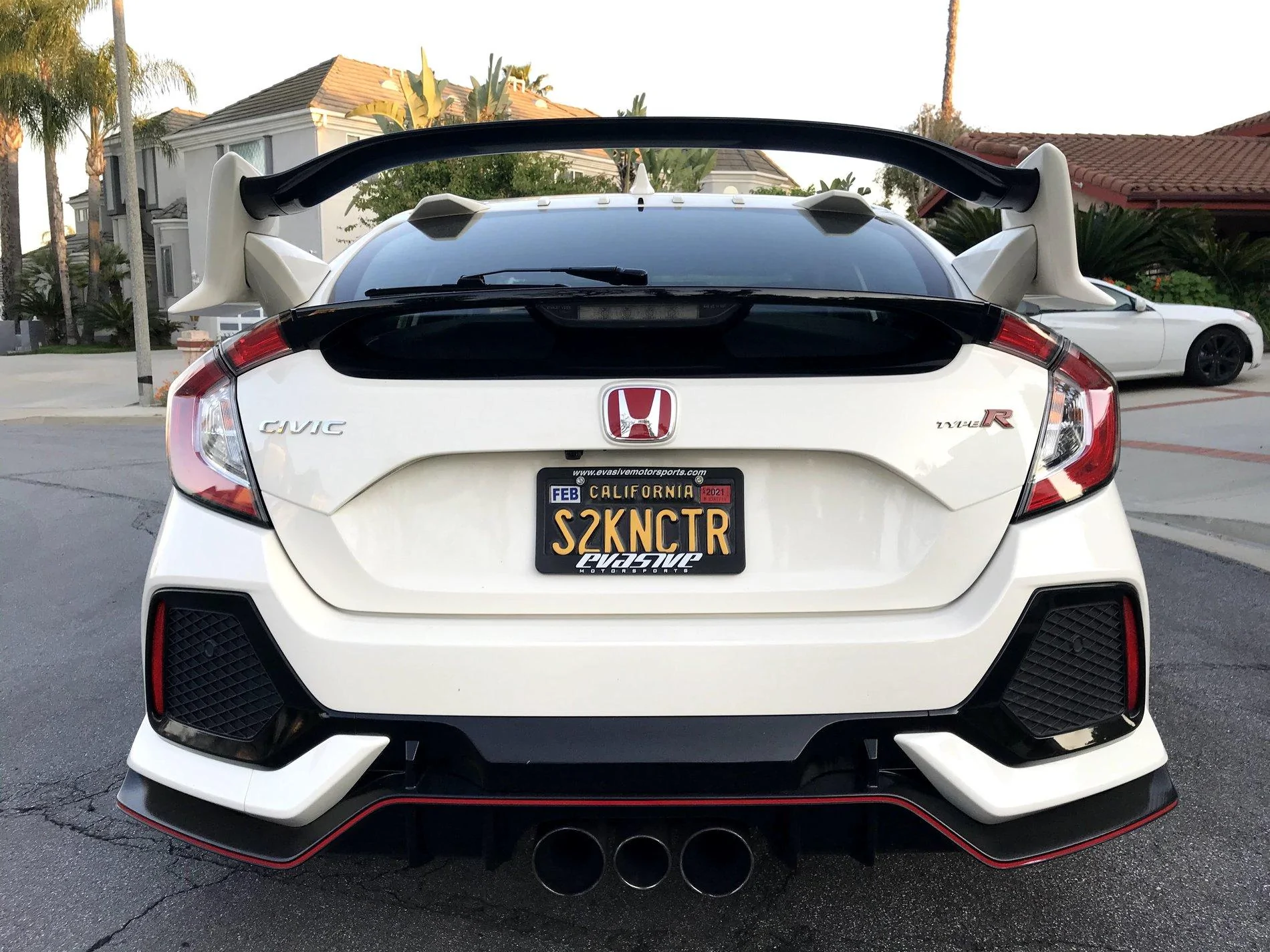 ** FS SoCal: 2018 Championship White Civic Type R Touring ~20,800 miles ...