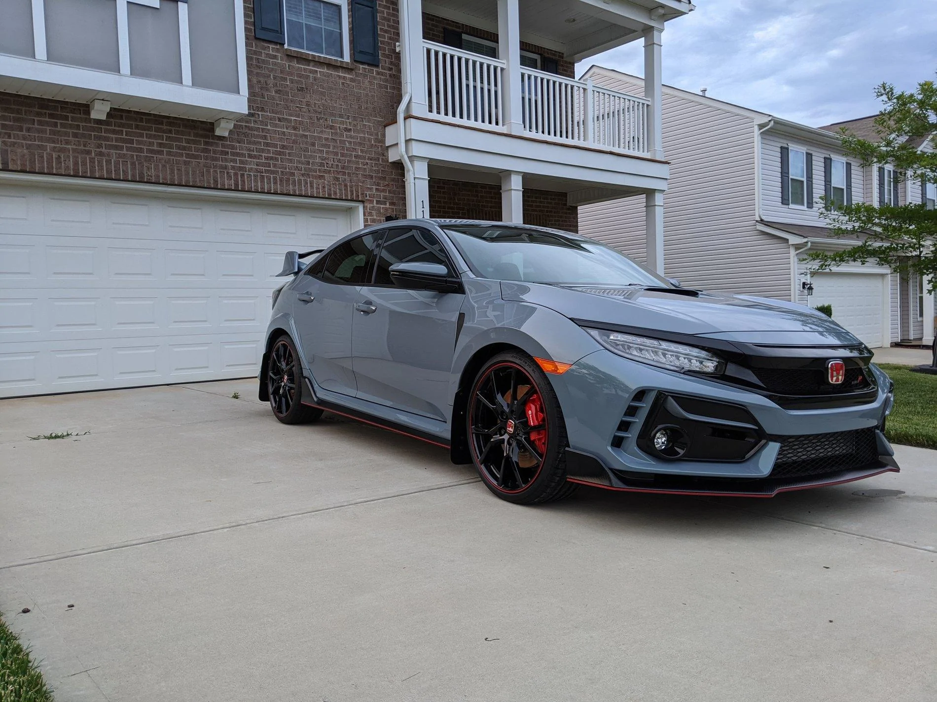 Official Sonic Grey Pearl Type R Picture Thread | Page 18 | 2016+ Honda ...