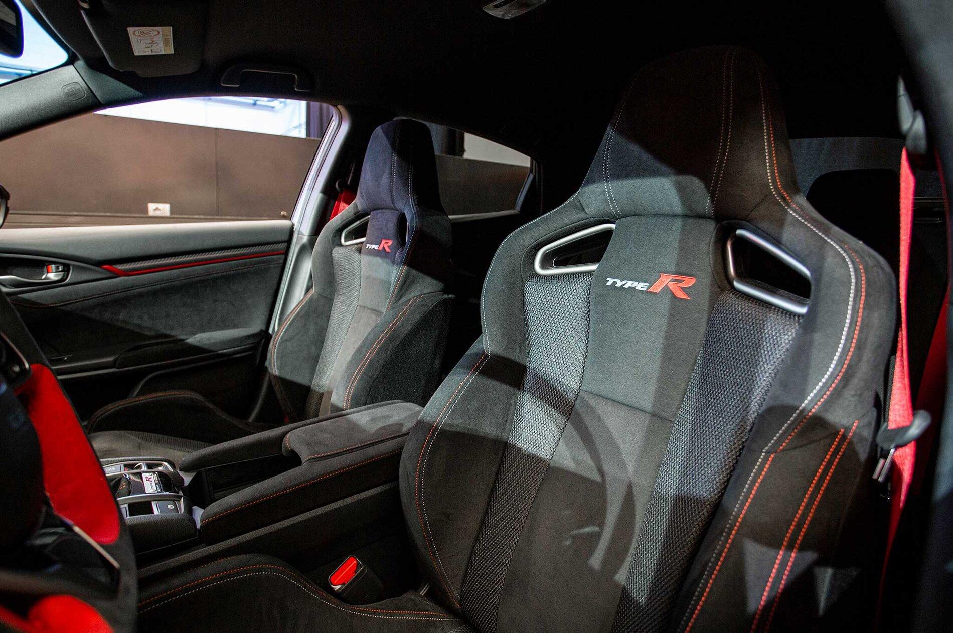 Type R Interior Question | Page 2 | 2016+ Honda Civic Forum (10th Gen ...