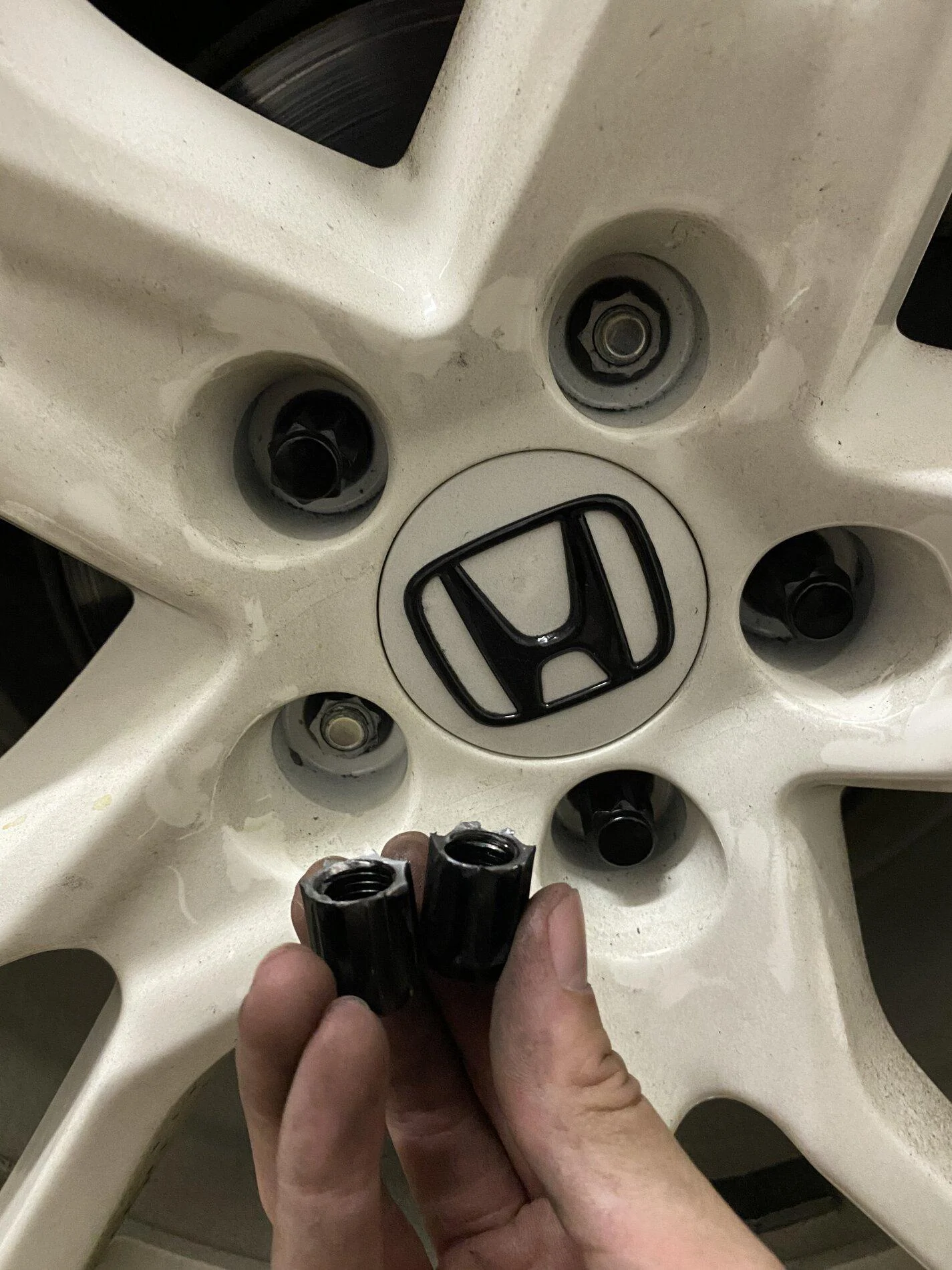 user 2+ lug nuts broke in half!? Help!? | 2016+ Honda Civic Forum (10th