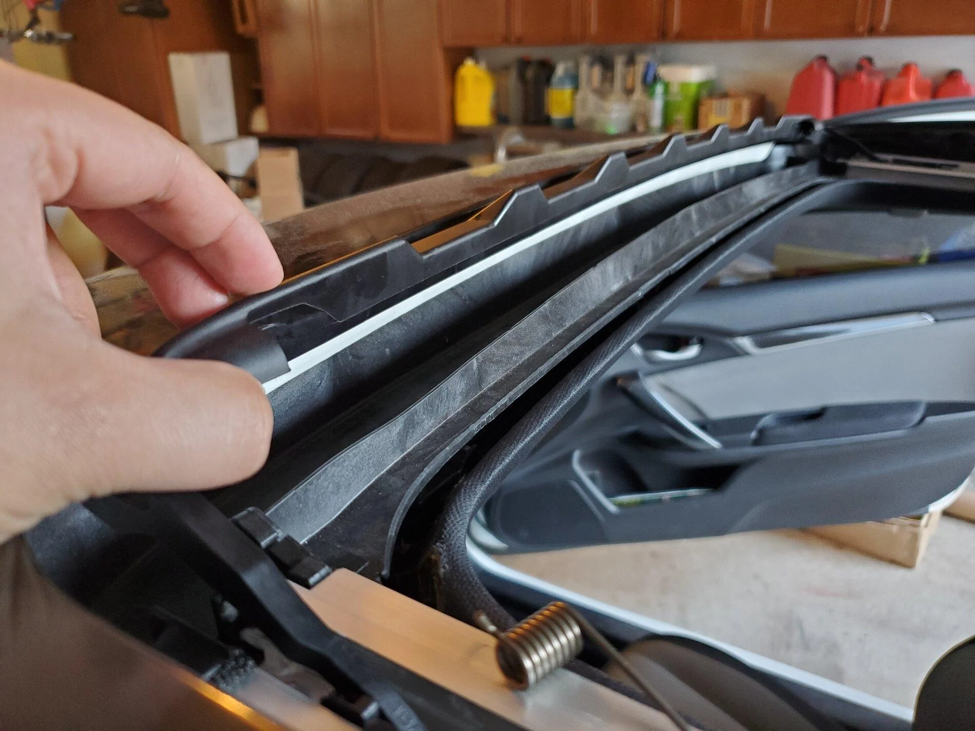 その他 20 OEM moonroof wind deflector, where do i put the springs