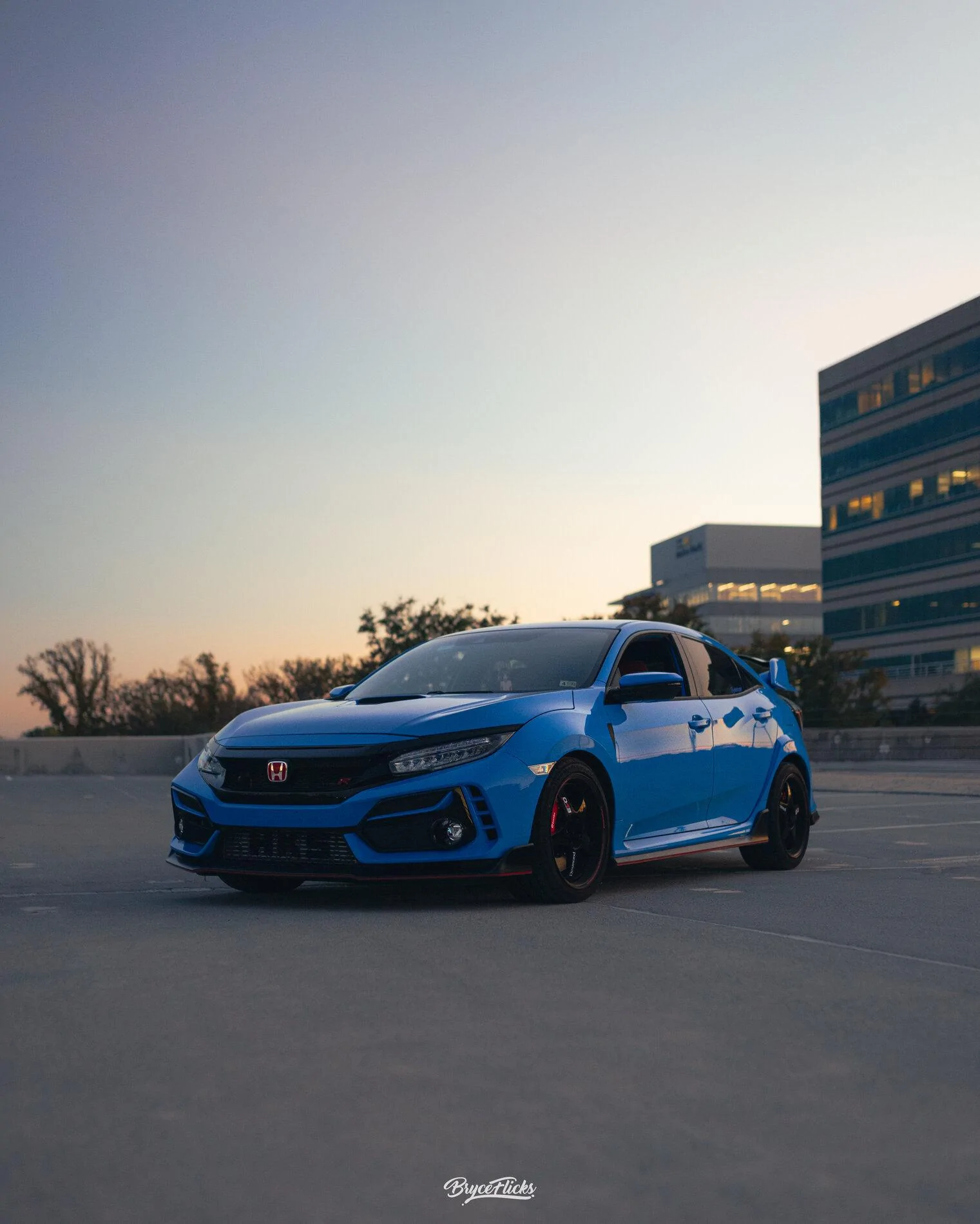 FABULOUS TYPE R 36091066763_72e86b2f3a_k-