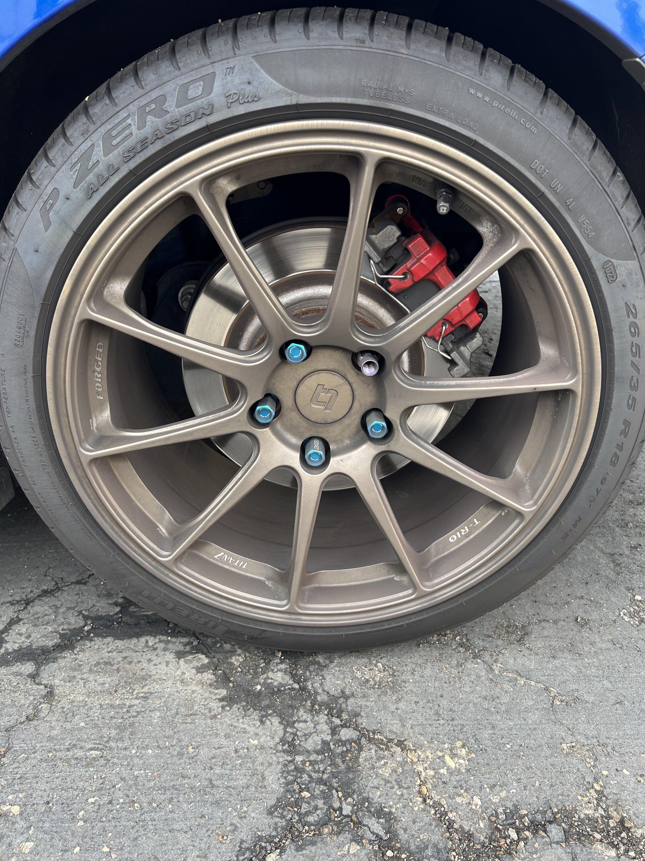 California - Titan7 tr-10 bronze 18 inch rims and pirelli tires