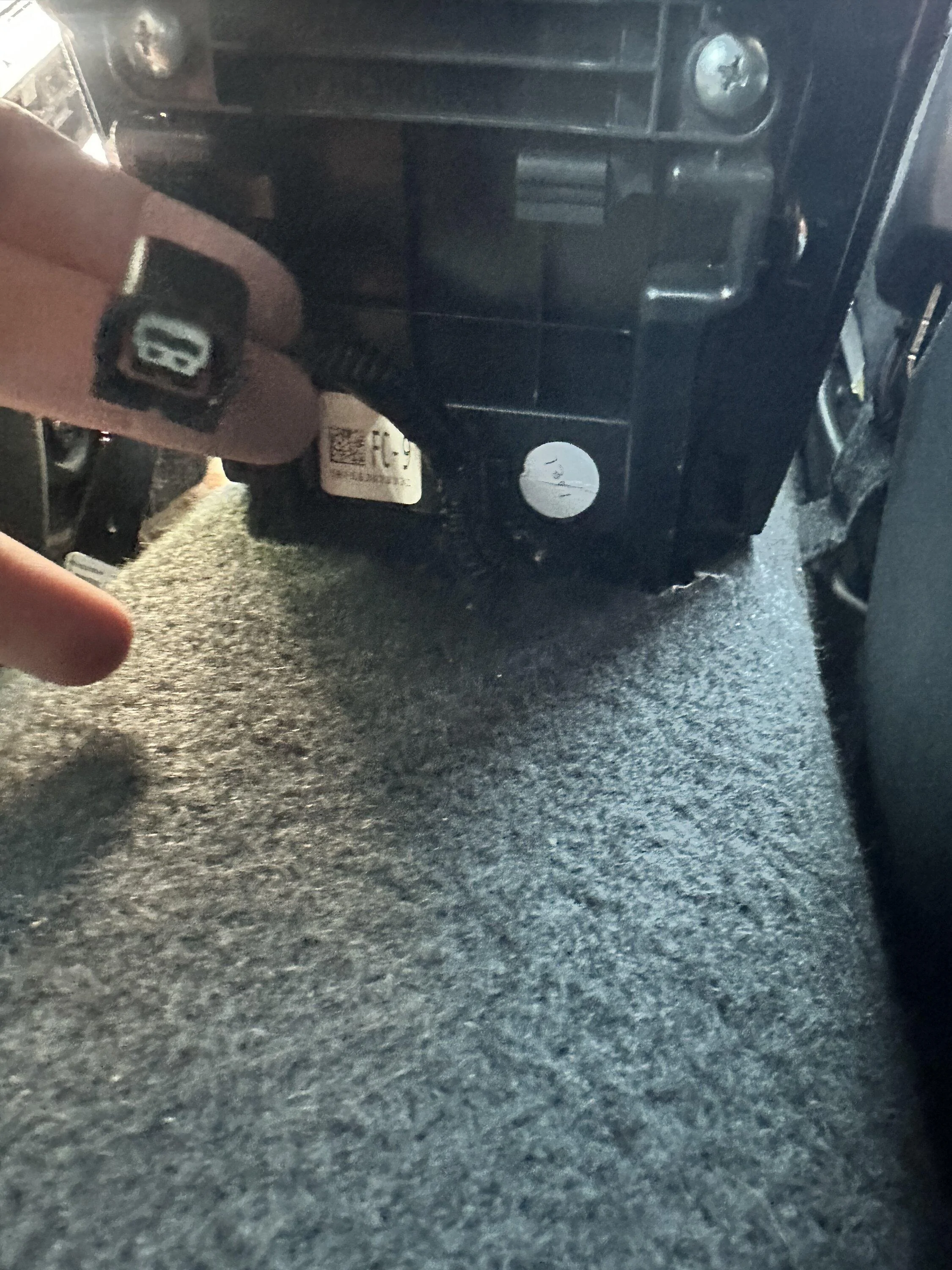 What is this center console plug for? | 2016+ Honda Civic Forum (10th ...