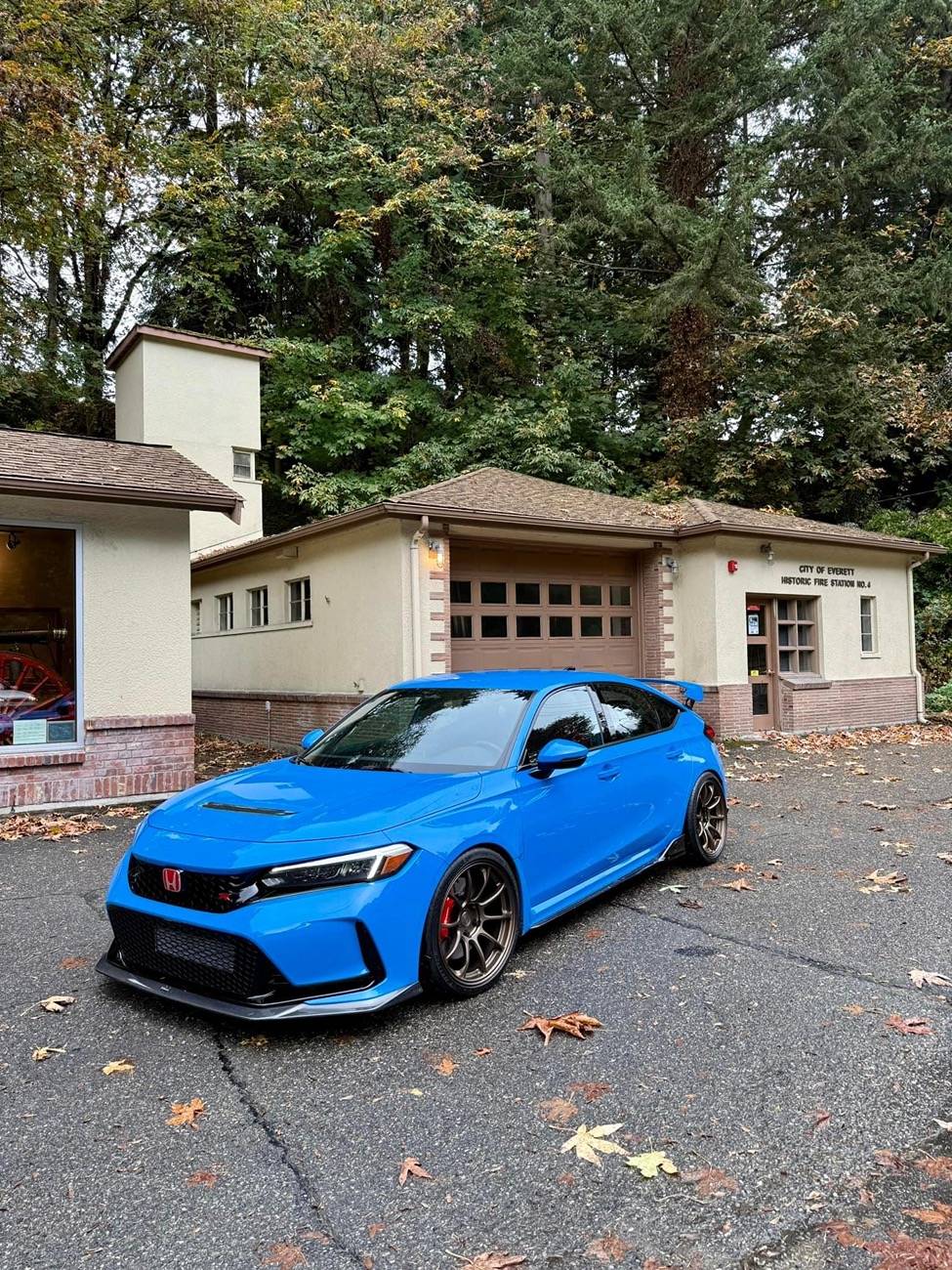 The Return of the 19” ZE40 - Exclusive God Spec Sizing | 2016+