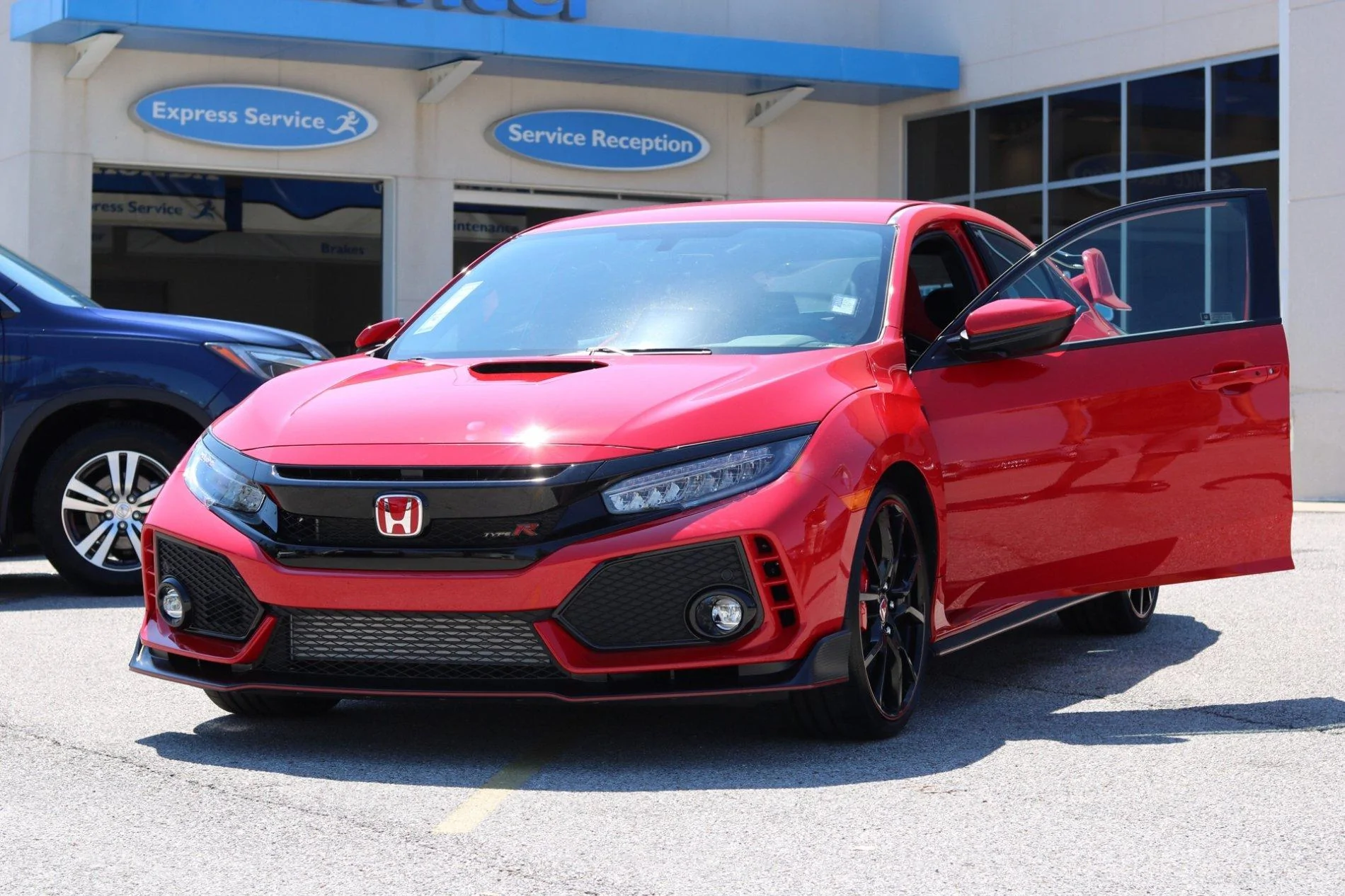 Official Rallye Red Type R Picture Thread | 2016+ Honda Civic Forum ...