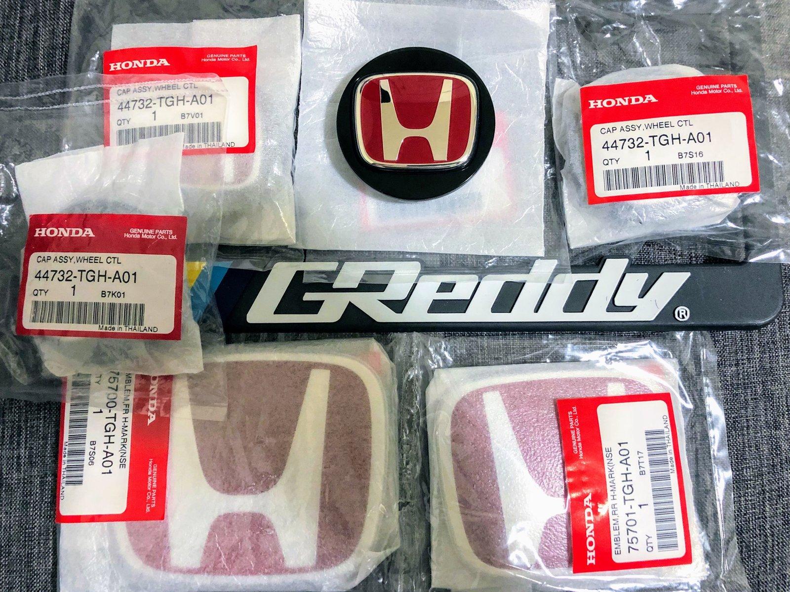 Red R Wheel Cap Type R Red wheel caps | Page 4 | 2016+ Honda Civic Forum (10th Gen ...